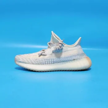 adidas Yeezy Boost 350 V2  cloud white アイスブルー