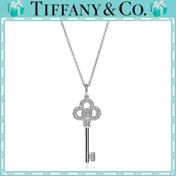 【国内発送/直営店】Tiffany Keysシリーズです プラチナ ダイヤモンド クラウンキー ペンダント