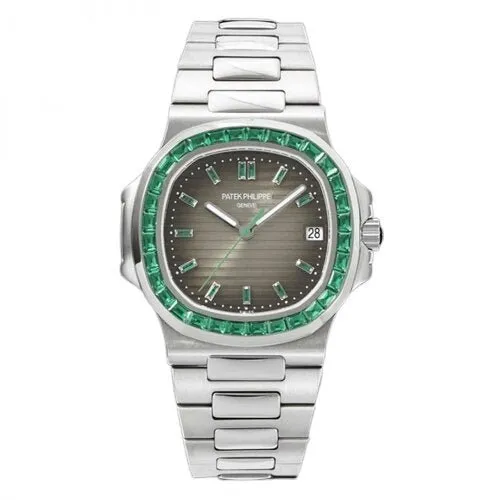 パテックフィリップPatek Philippeノーチラス5711/113P グレー