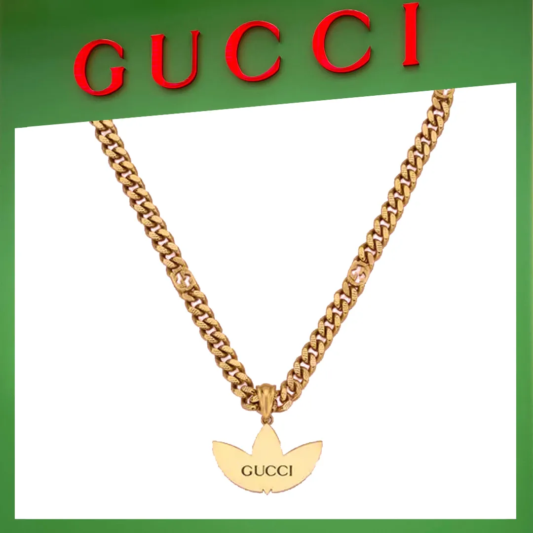【国内発送/直営店】adidas x Gucci トレフォイル ペンダント付き ゴルメットネックレス