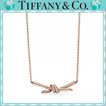 【国内発送/直営店】Tiffany Knotシリーズです  ペンダント ローズゴールドにダイヤモンドをセッティング ネックレスです