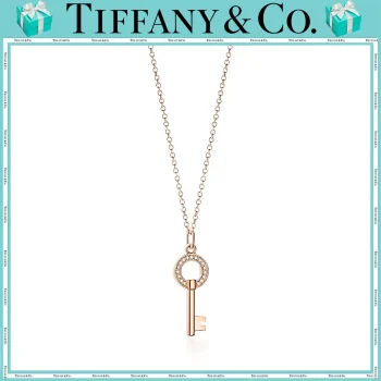 【国内発送/直営店】Tiffany Keysシリーズ Modern Keys 18Kローズゴールド ダイヤモンド ラウンドカット キーペンダントト、ミニサイズ