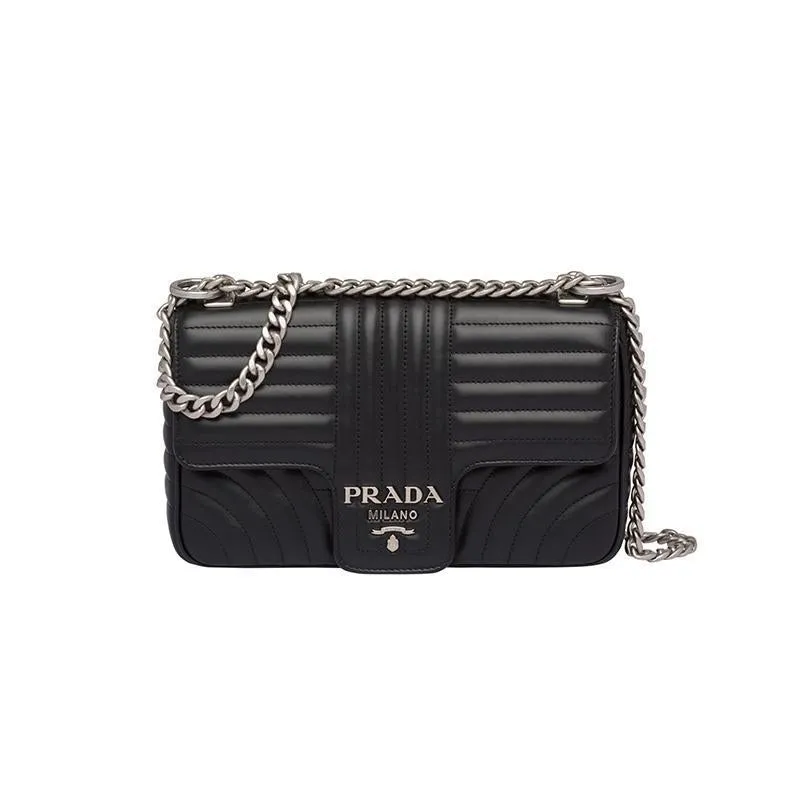 PRADA(プラダ) ダイアグラム レザー ショルダーバッグ ブラック