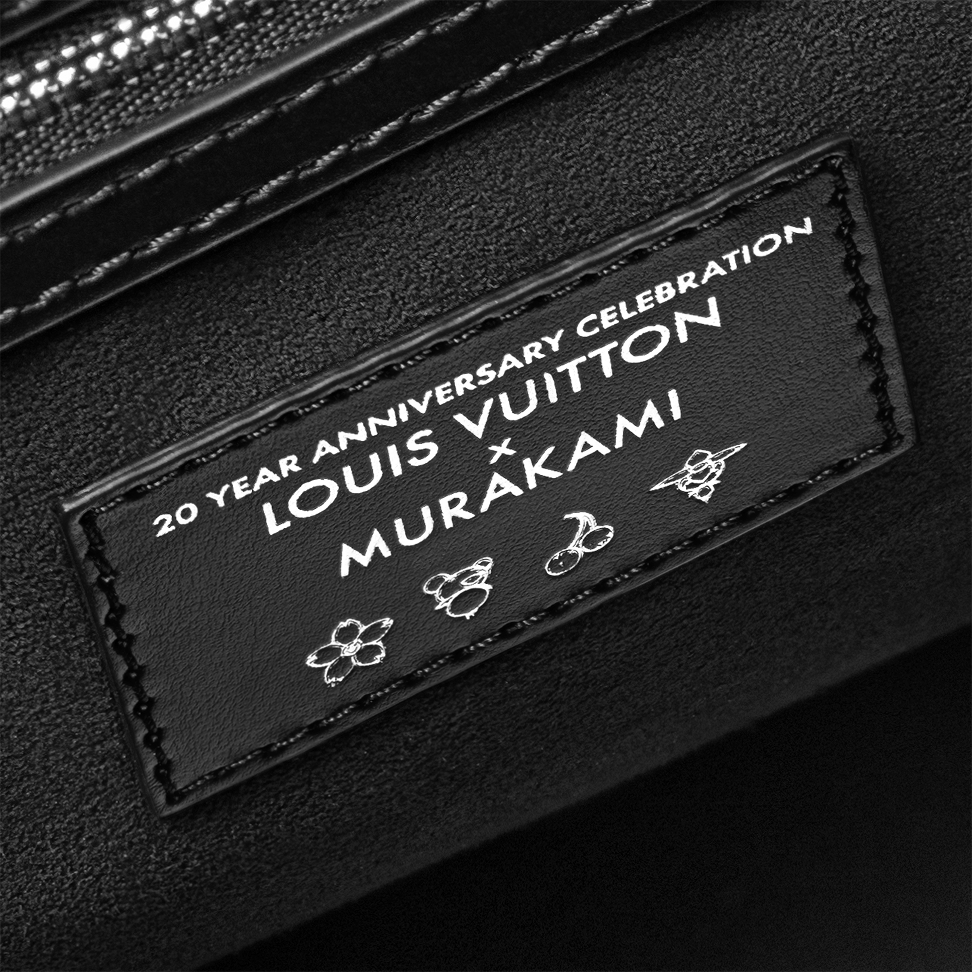louis-vuitton-lv-x-tm-keepall-bandouliere-50-M13745-PM1-Other-view.png