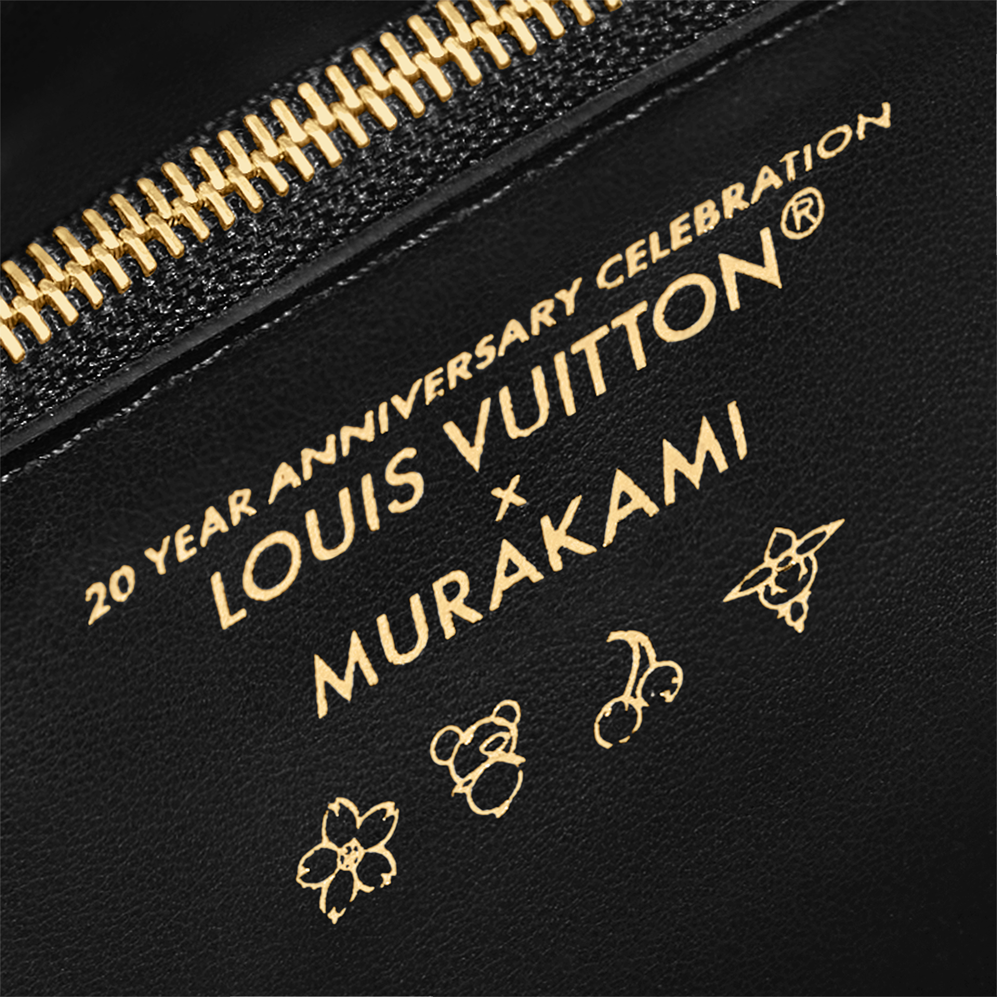 louis-vuitton-lv-x-tm-twist-mm-slim-M13243-PM1-Other-view.png